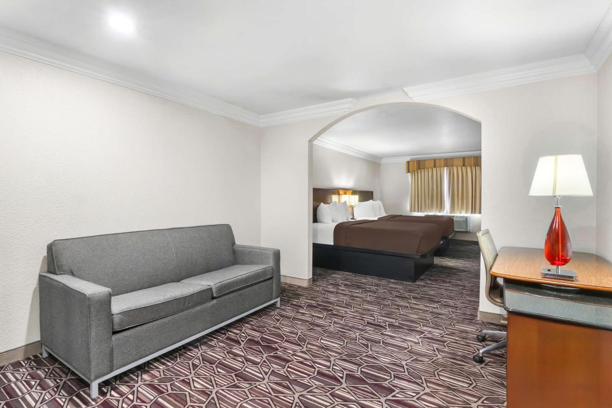 Surestay Plus By Best Western Fort Worth Benbrook Екстериор снимка