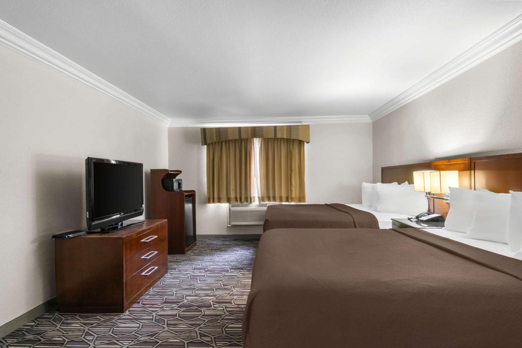 Surestay Plus By Best Western Fort Worth Benbrook Екстериор снимка